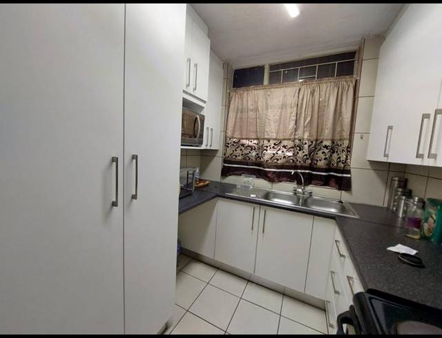 3 BEDROOM APARTMENT FOR SALE IN PRETORIA GARDENS